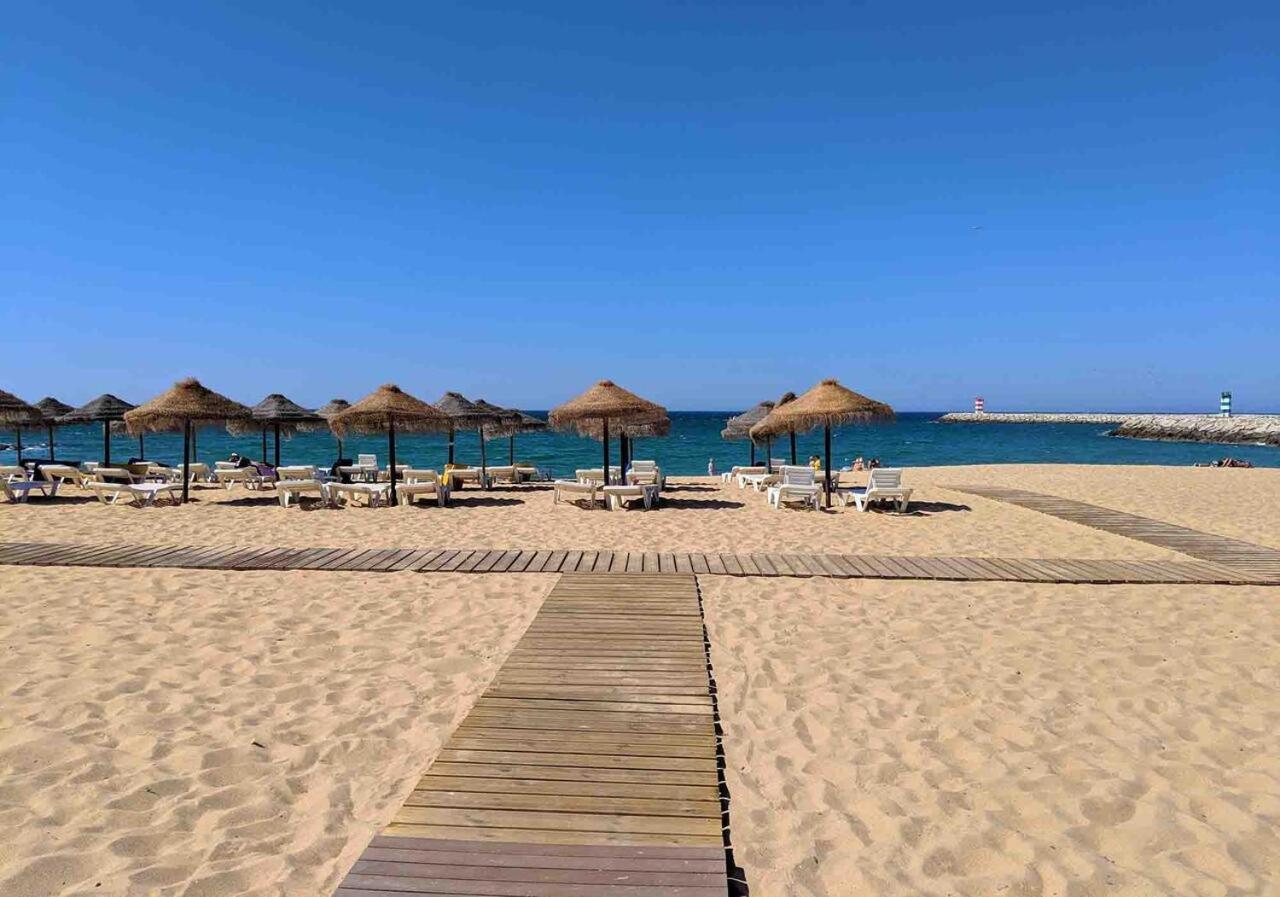 Apartamento Frente Ao Mar Com Piscina De Agua Salgada Quarteira Zewnętrze zdjęcie