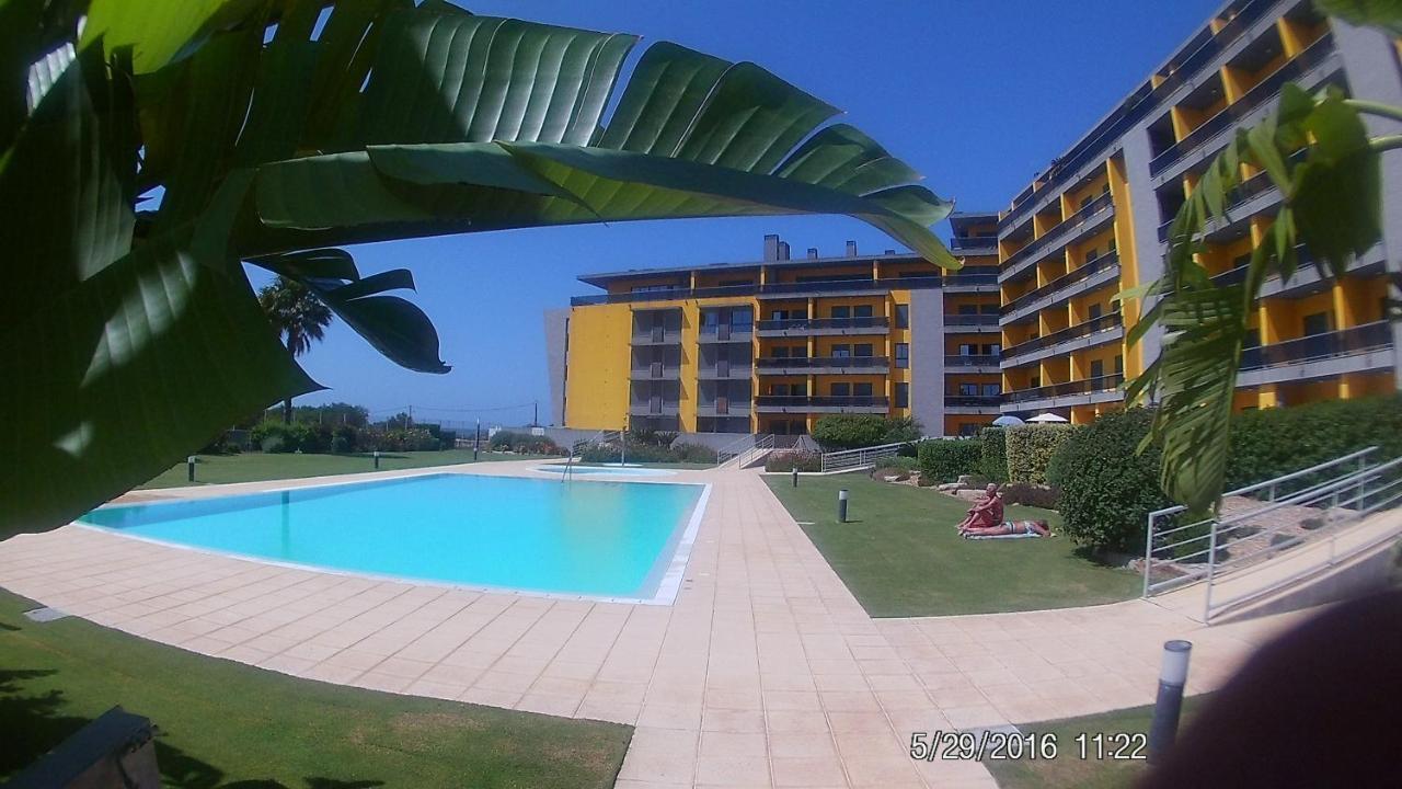 Apartamento Frente Ao Mar Com Piscina De Agua Salgada Quarteira Zewnętrze zdjęcie