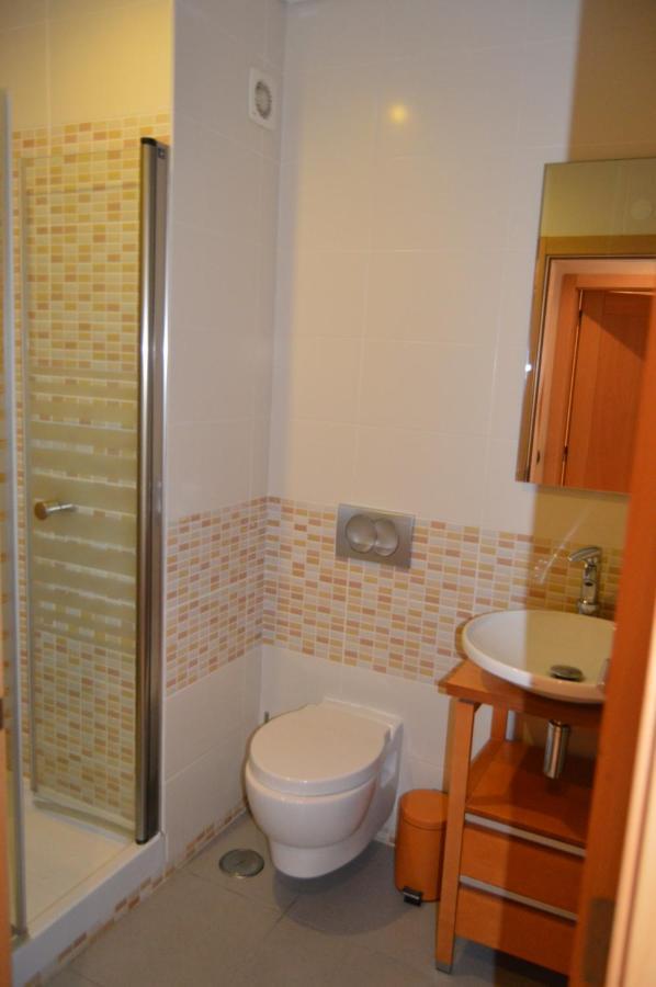 Apartamento Frente Ao Mar Com Piscina De Agua Salgada Quarteira Zewnętrze zdjęcie
