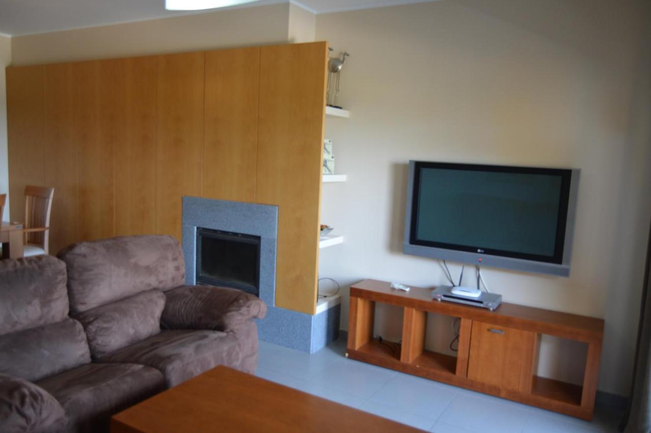 Apartamento Frente Ao Mar Com Piscina De Agua Salgada Quarteira Zewnętrze zdjęcie